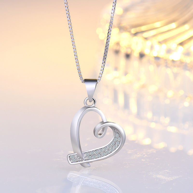 Women's Heart Necklace Hollow Clavicle Chain